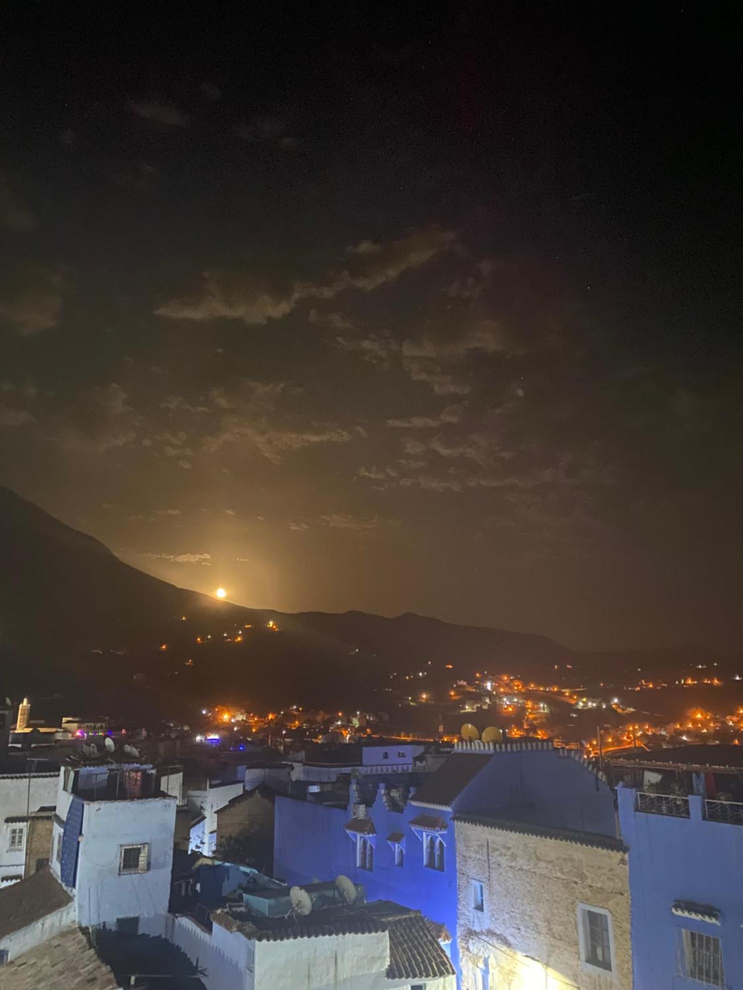 Hotel Sakura Chefchaouen Esterno foto