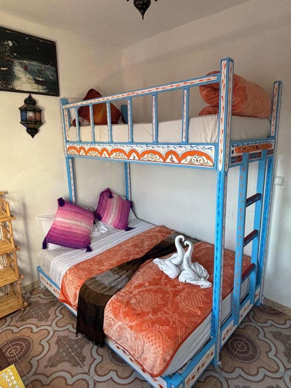 Hotel Sakura Chefchaouen Esterno foto