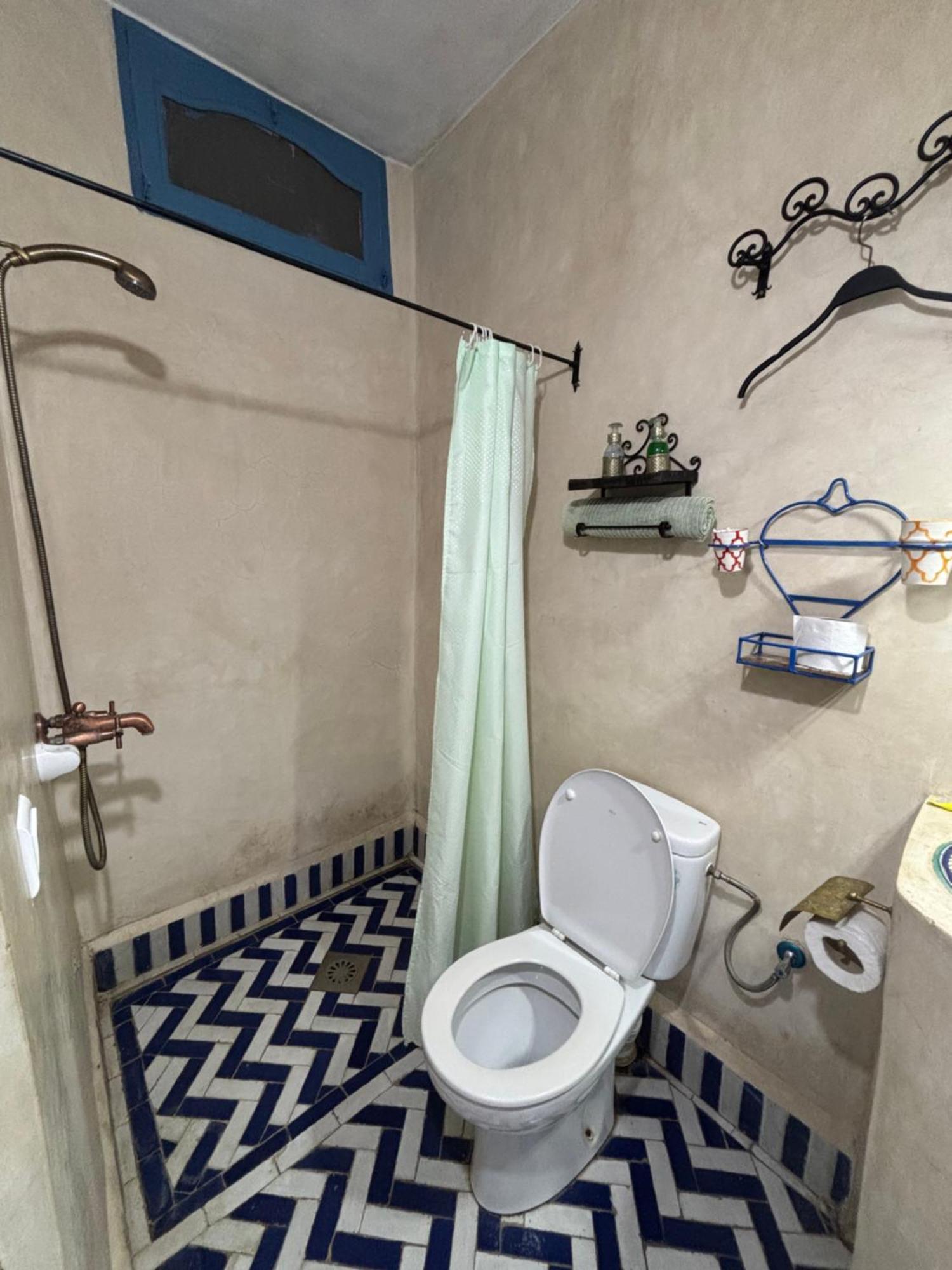 Hotel Sakura Chefchaouen Esterno foto