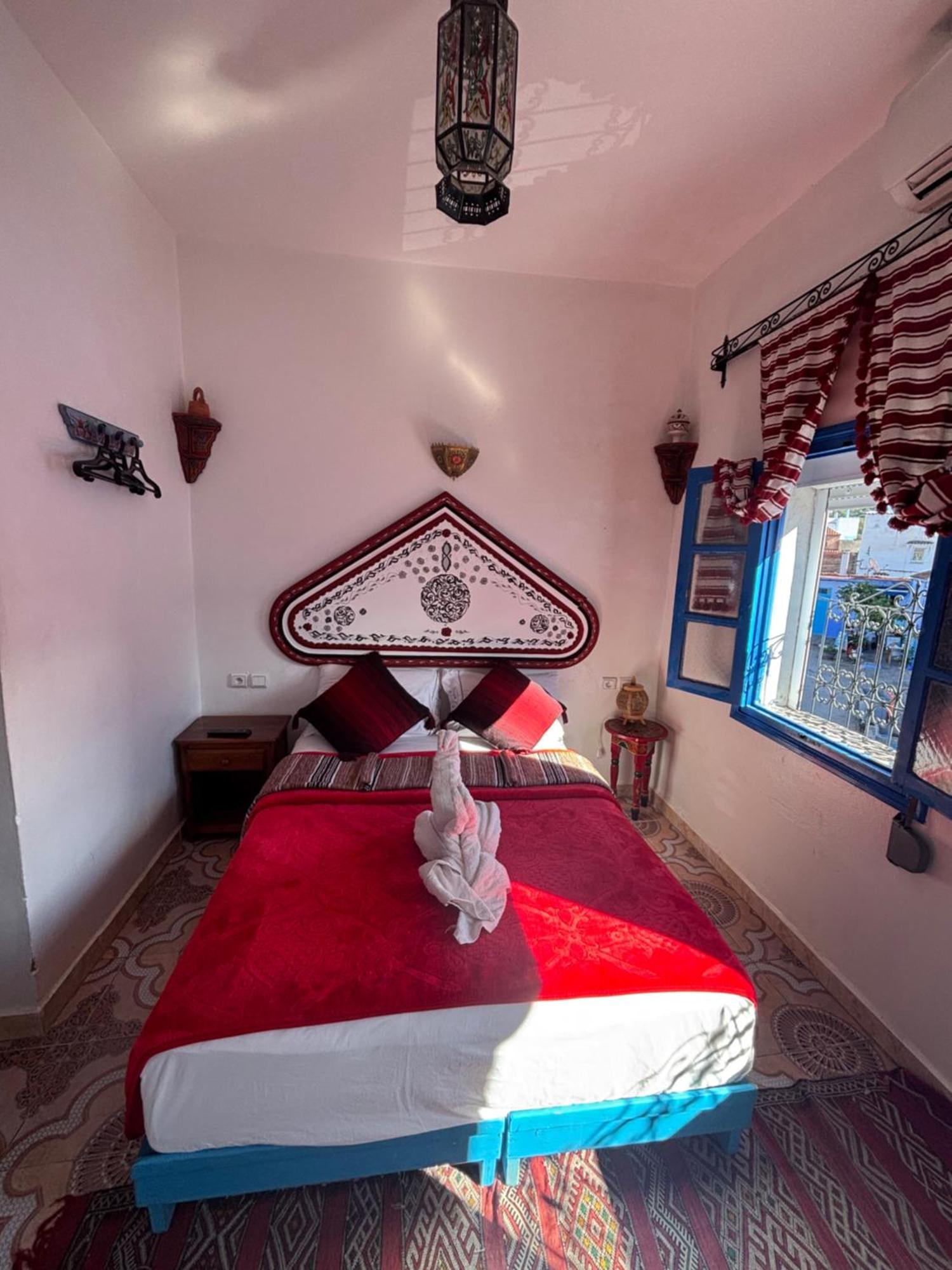 Hotel Sakura Chefchaouen Esterno foto