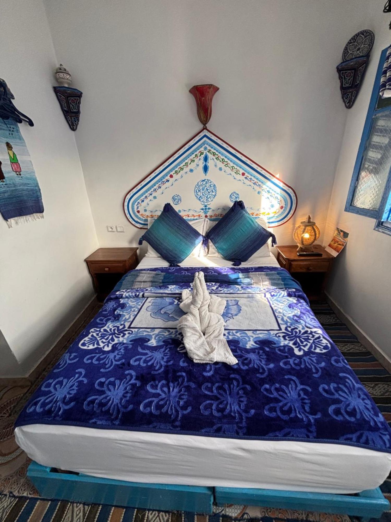 Hotel Sakura Chefchaouen Esterno foto