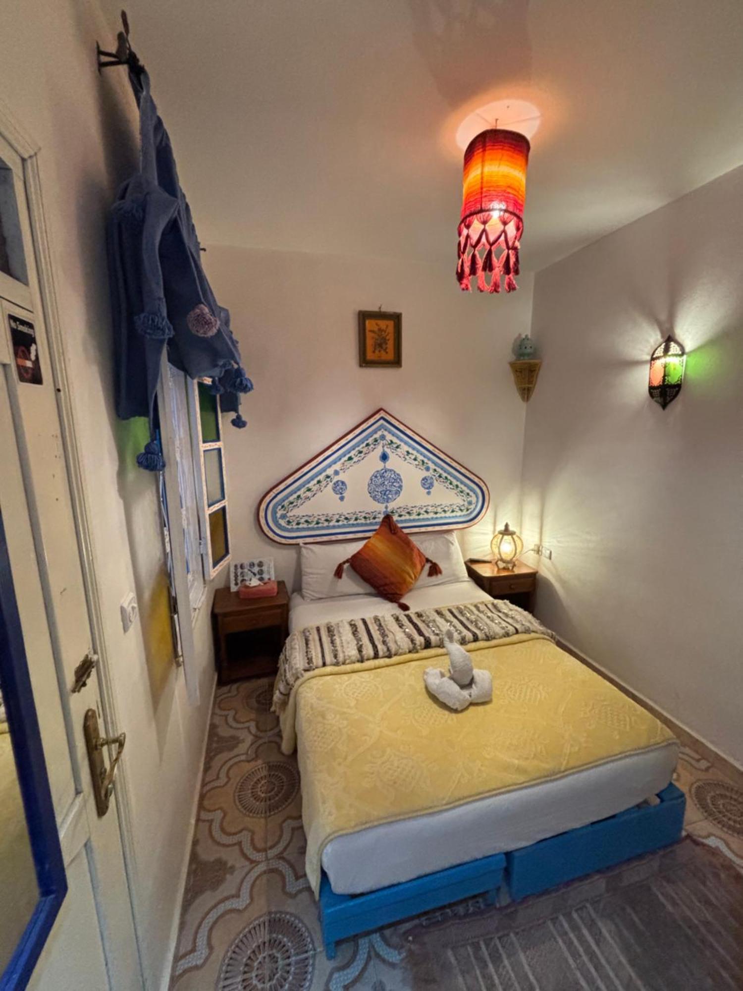 Hotel Sakura Chefchaouen Esterno foto